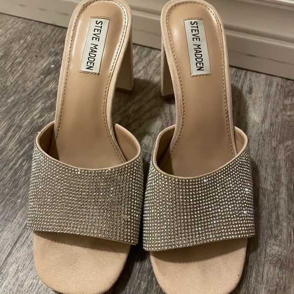 STEVE MADDEN Nile Rhinestone Sandal size 8.5W - Picture 3 of 4